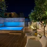 Villa Garden Cellar - Mediterranean *