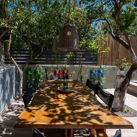 Garden Cellar - Mediterranean Villa