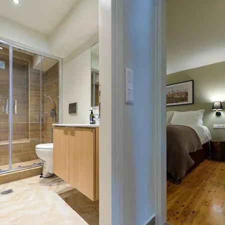 Villa Garden Cellar - Mediterranean