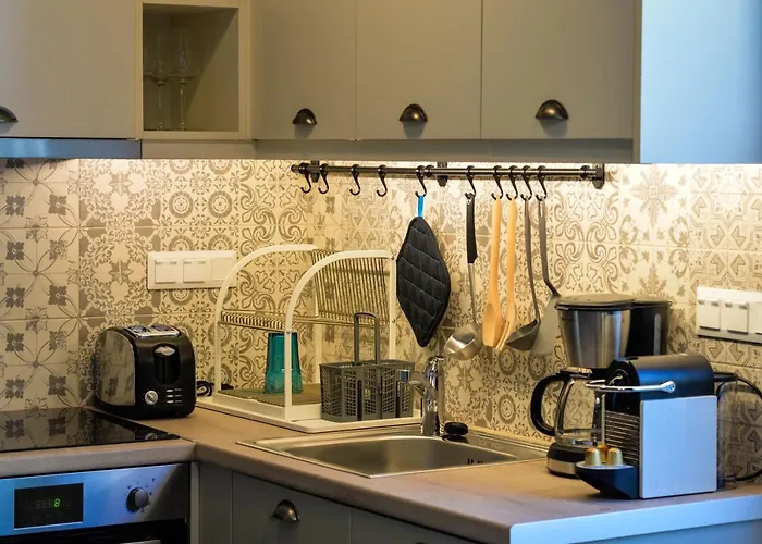 Garden Cellar - Mediterranean Вилла Каламата