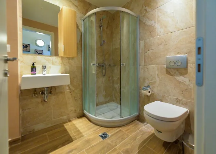 Garden Cellar - Mediterranean Вилла Каламата