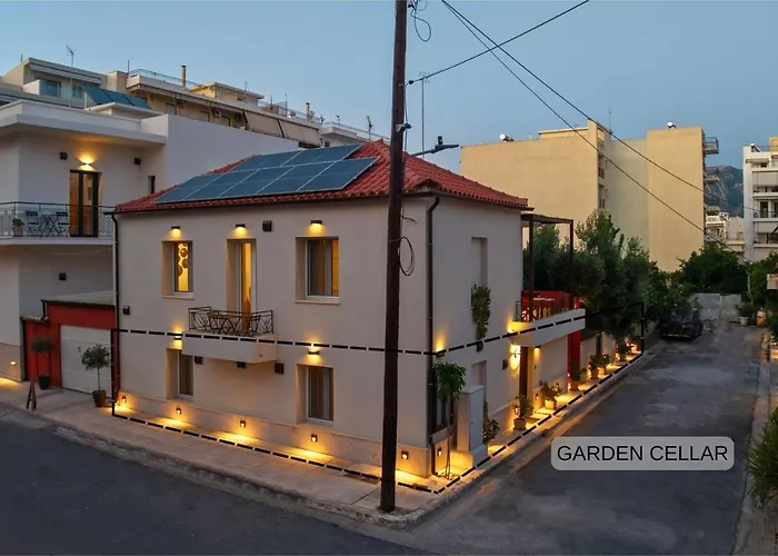 Garden Cellar - Mediterranean Вилла Каламата